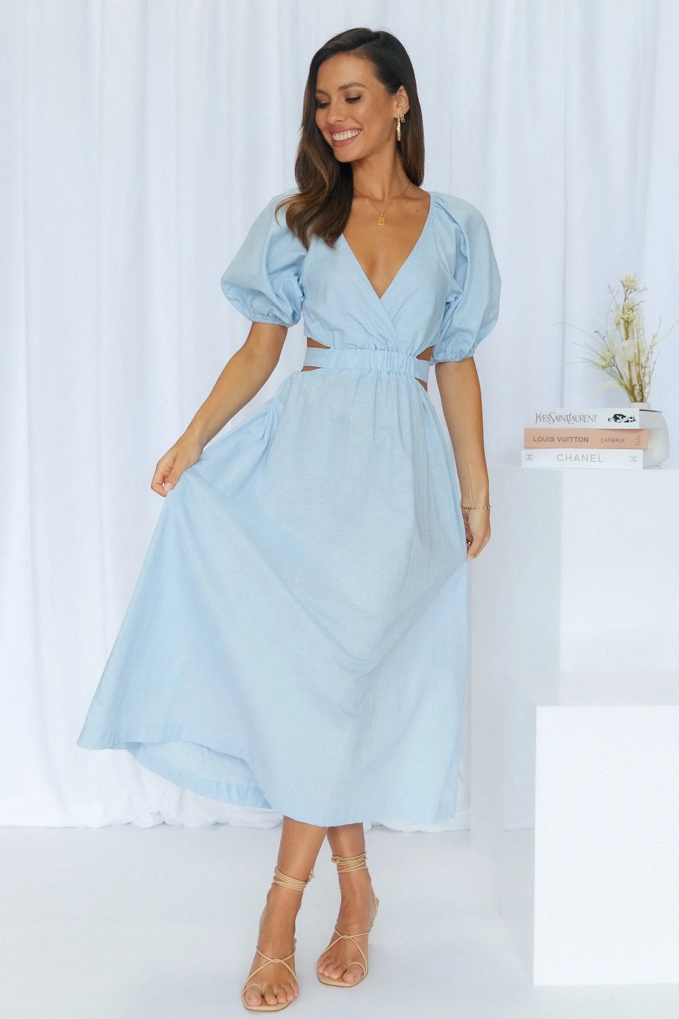 Not A Second Midi Dress Blue